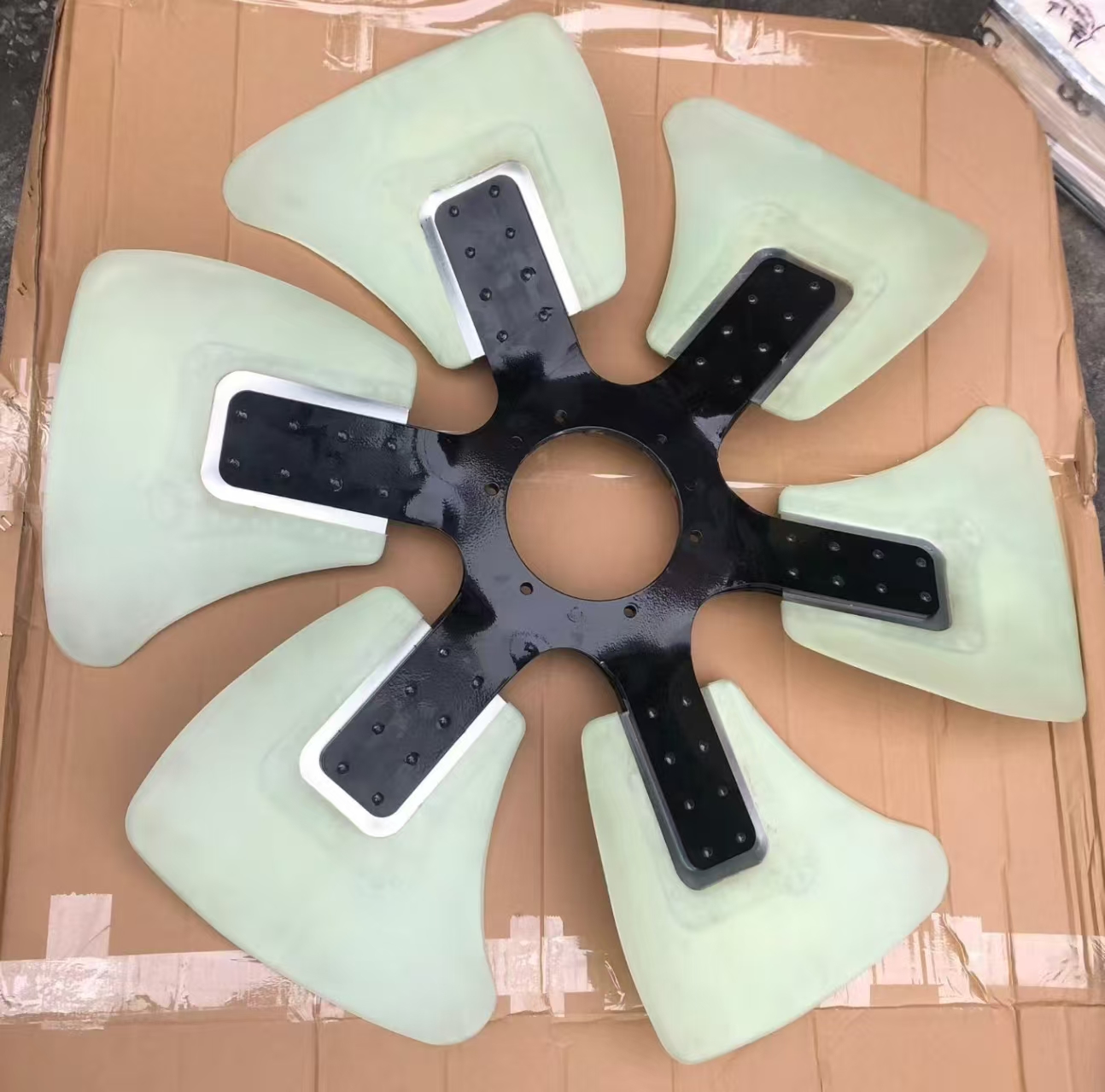 600-645-7120 fan blade лопасть вентилятора